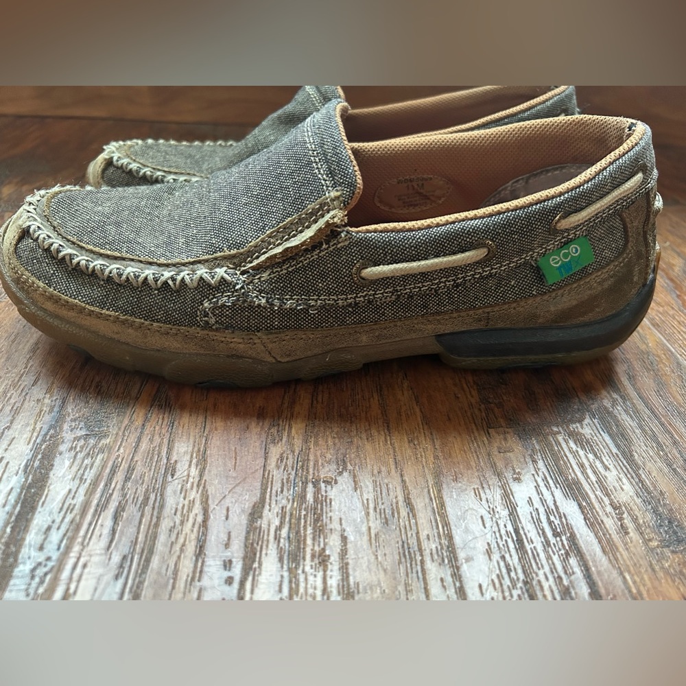 Women’s Twisted X loafer shoes size 11